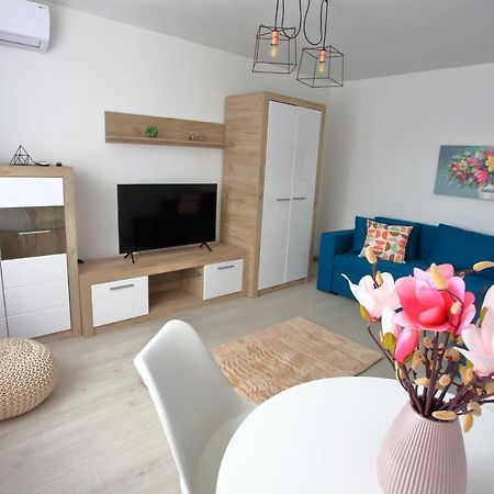 Apartament Delora View Bumbesti-Jiu Buitenkant foto