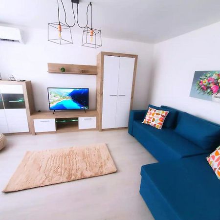 Apartament Delora View Bumbesti-Jiu Buitenkant foto